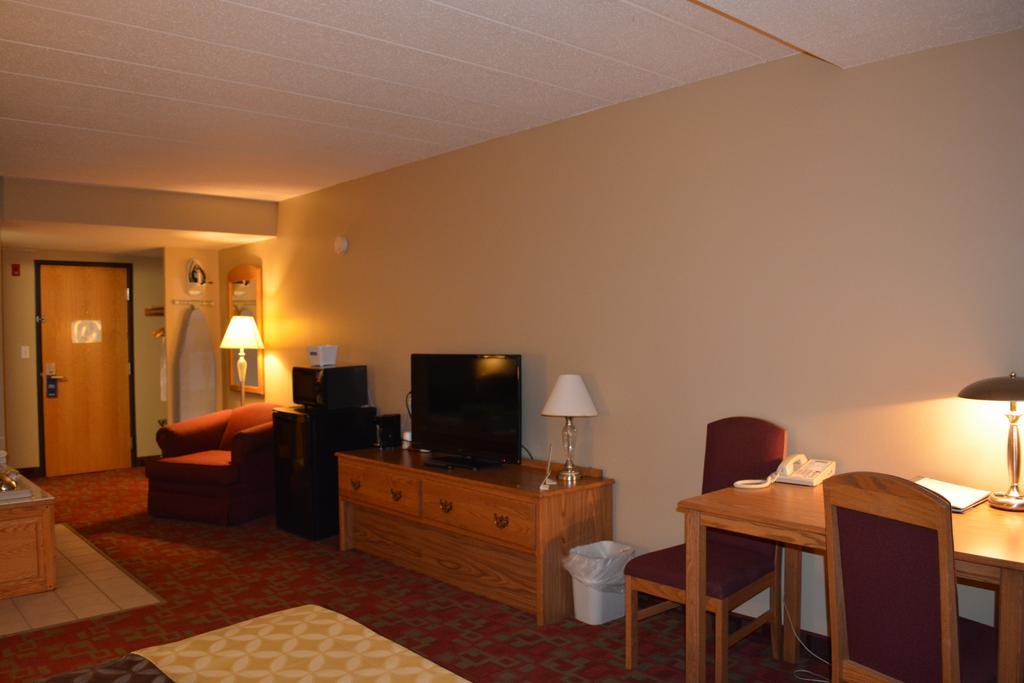 Travelodge By Wyndham Grand Forks Zewnętrze zdjęcie