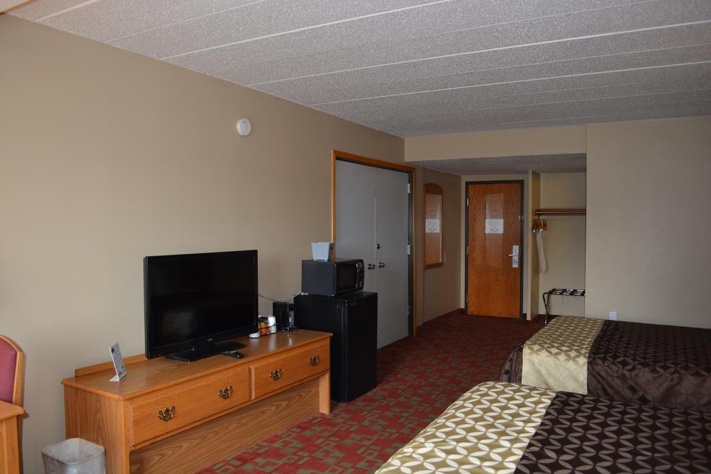 Travelodge By Wyndham Grand Forks Zewnętrze zdjęcie