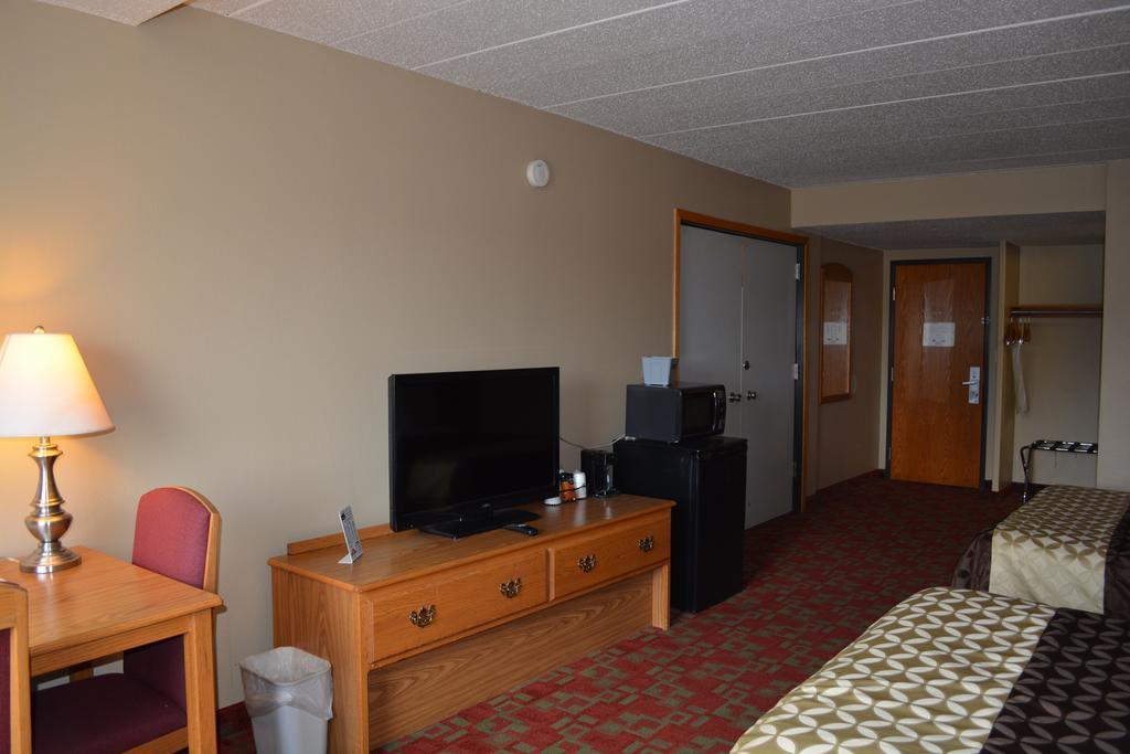 Travelodge By Wyndham Grand Forks Zewnętrze zdjęcie