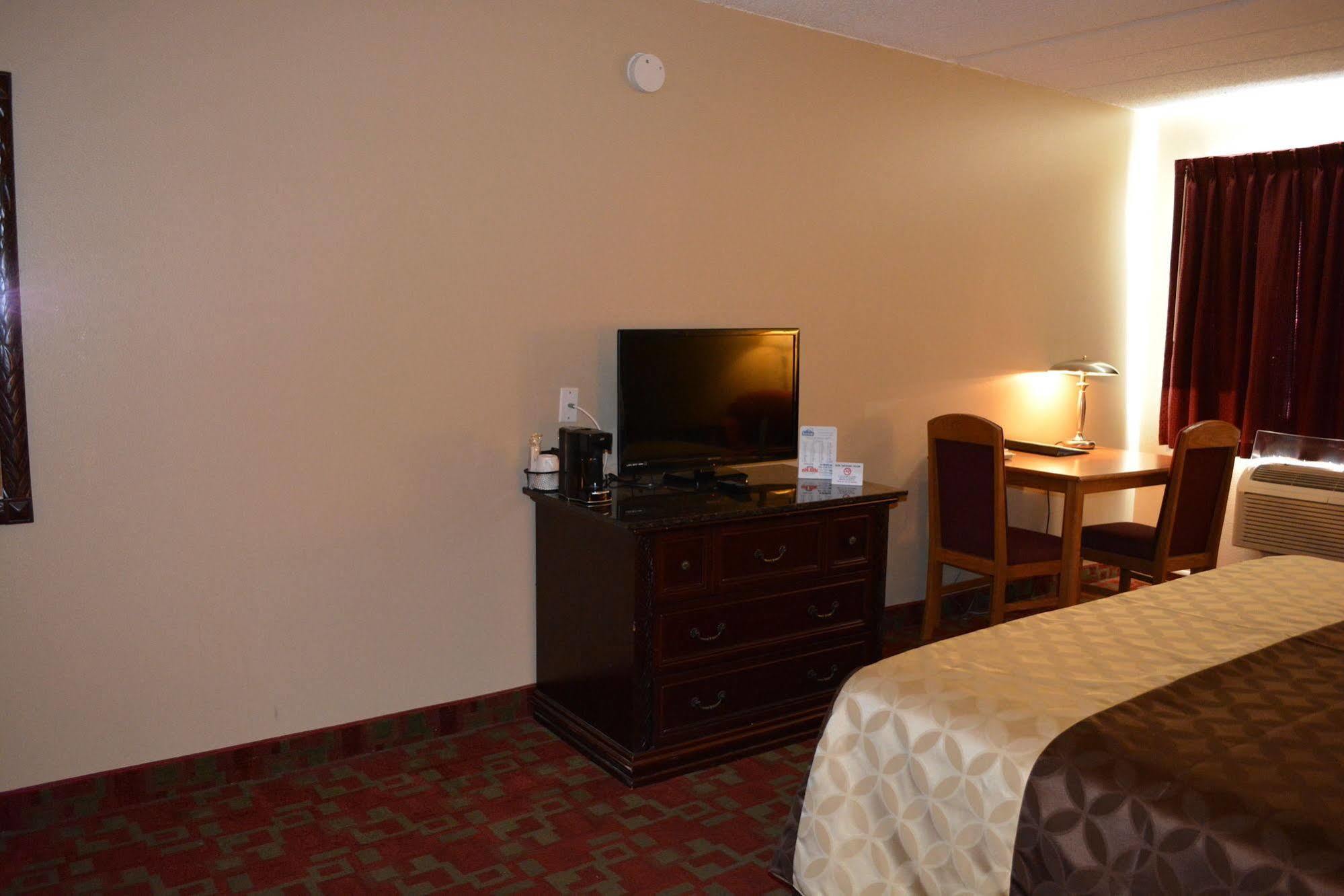 Travelodge By Wyndham Grand Forks Zewnętrze zdjęcie