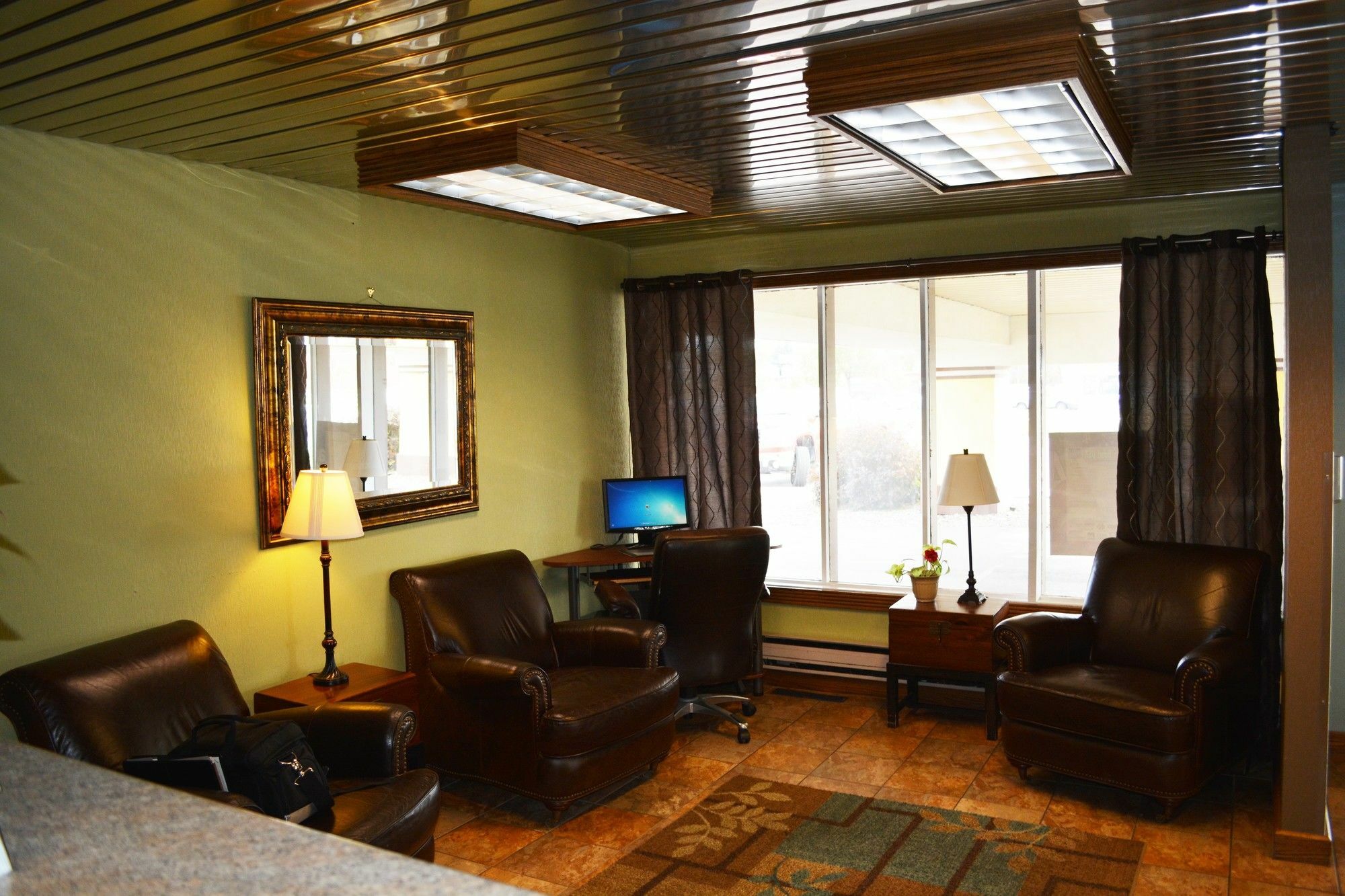 Travelodge By Wyndham Grand Forks Zewnętrze zdjęcie